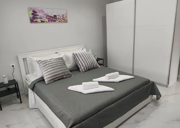 Krikonis Apartments Near Athens Airport