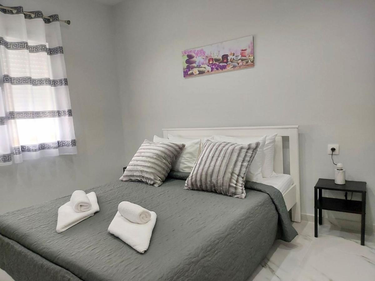 Krikonis Near Athens Airport * Artemida (Attica)